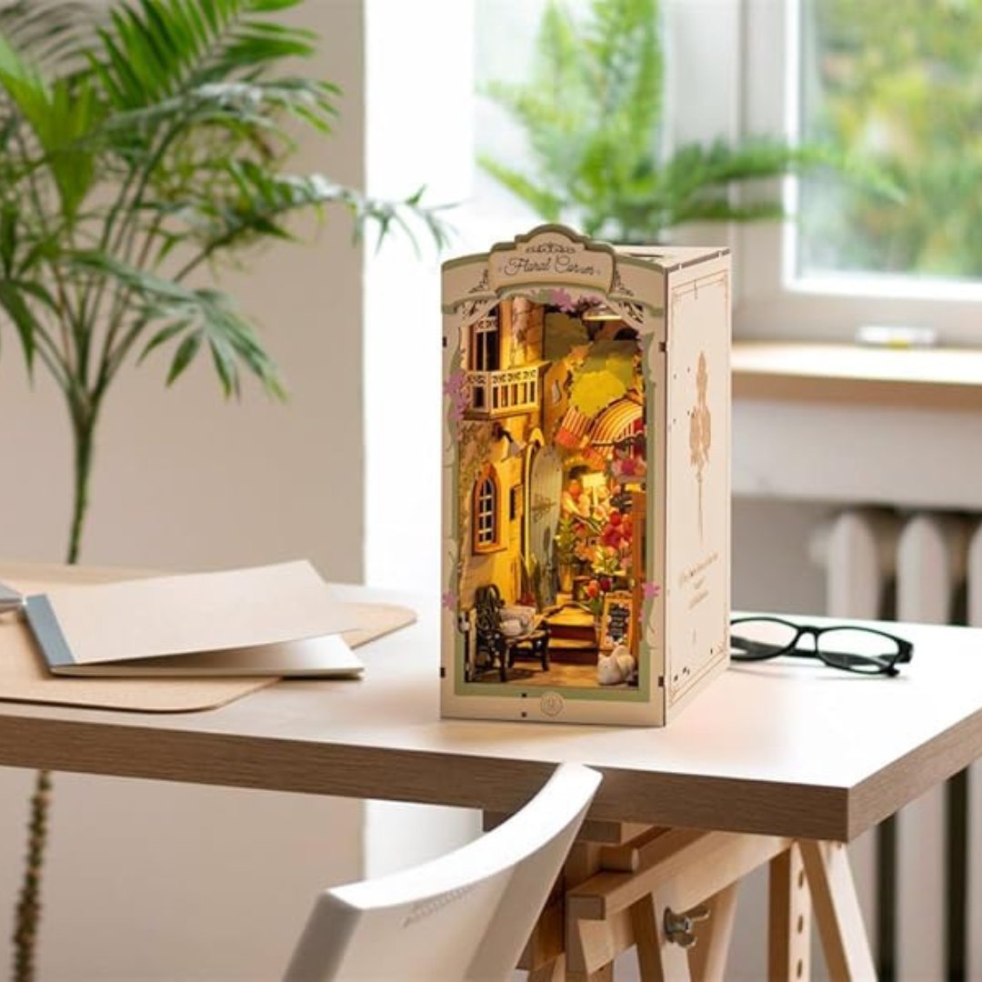 Floral Corner DIY Book Nook Kit - DIYative™