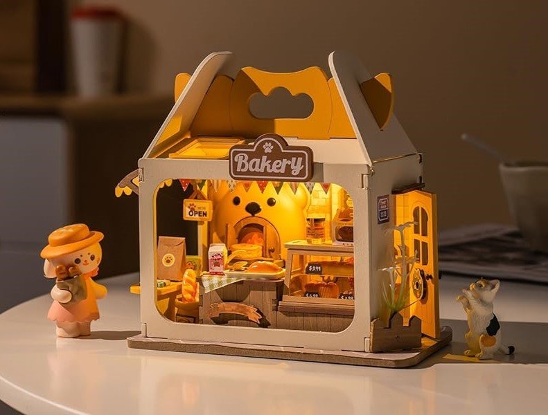 Teddy's Bread Box - Food Box Shop DIY Miniature House Kit - DIYative™