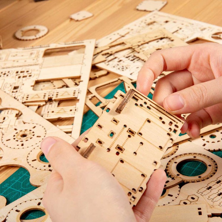 Army Jeep Scale Model 3D Wooden Puzzle - DIYative™