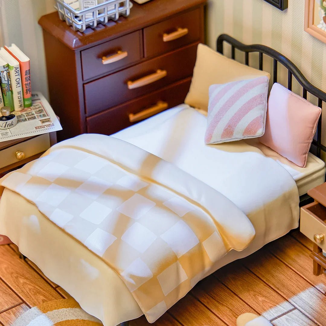 Cozy Living Lounge Super Creator DIY Miniature Set - DIYative™