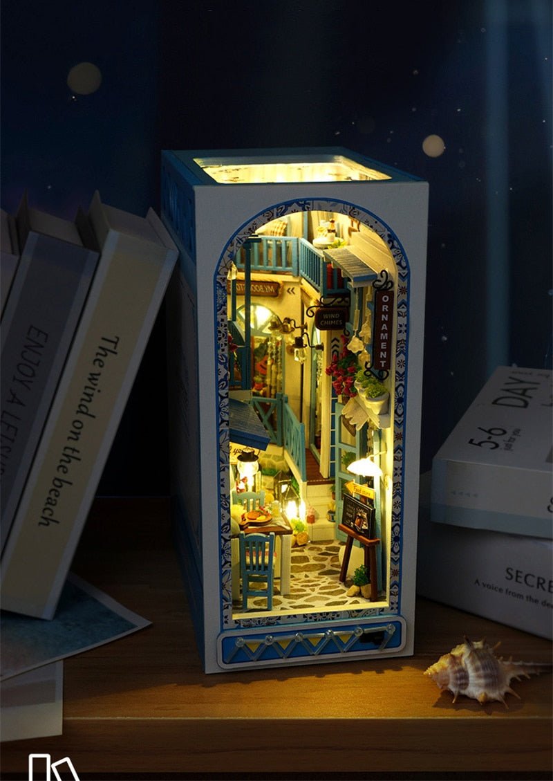 Sea Breeze Town DIY Book Nook Kit - DIYative™