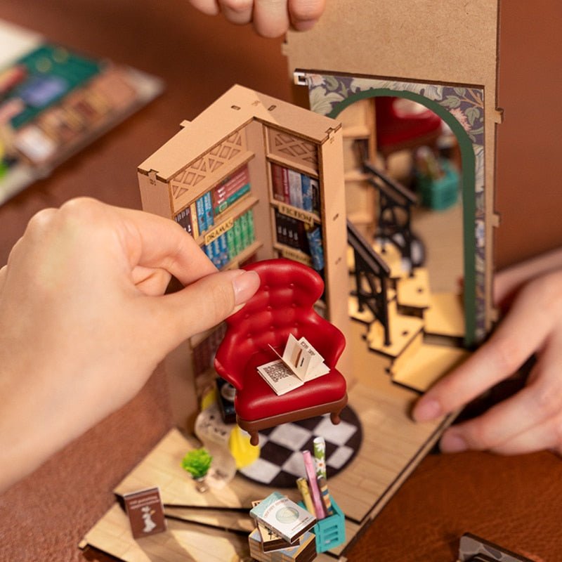Shakespeare Bookstore DIY Book Nook Kit - DIYative™