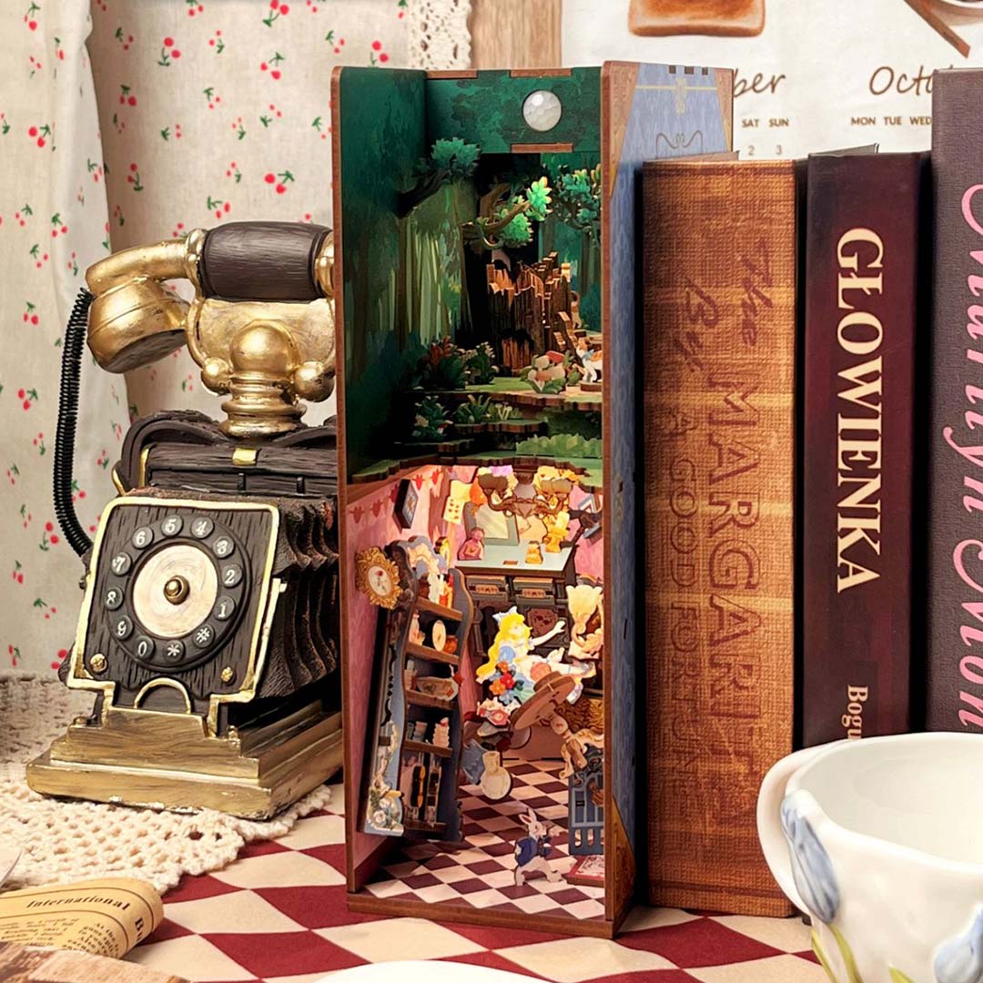 Alice in Wonderland DIY Book Nook - DIYative™