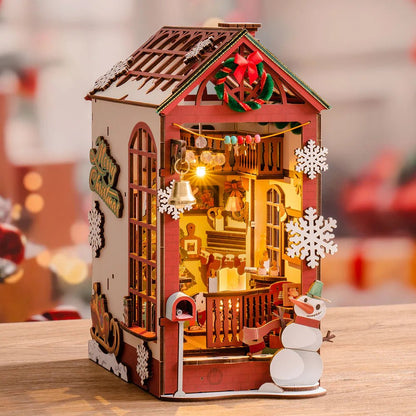 Cozy Christmas Cabin 3D DIY Book Nook Kit - DIYative™