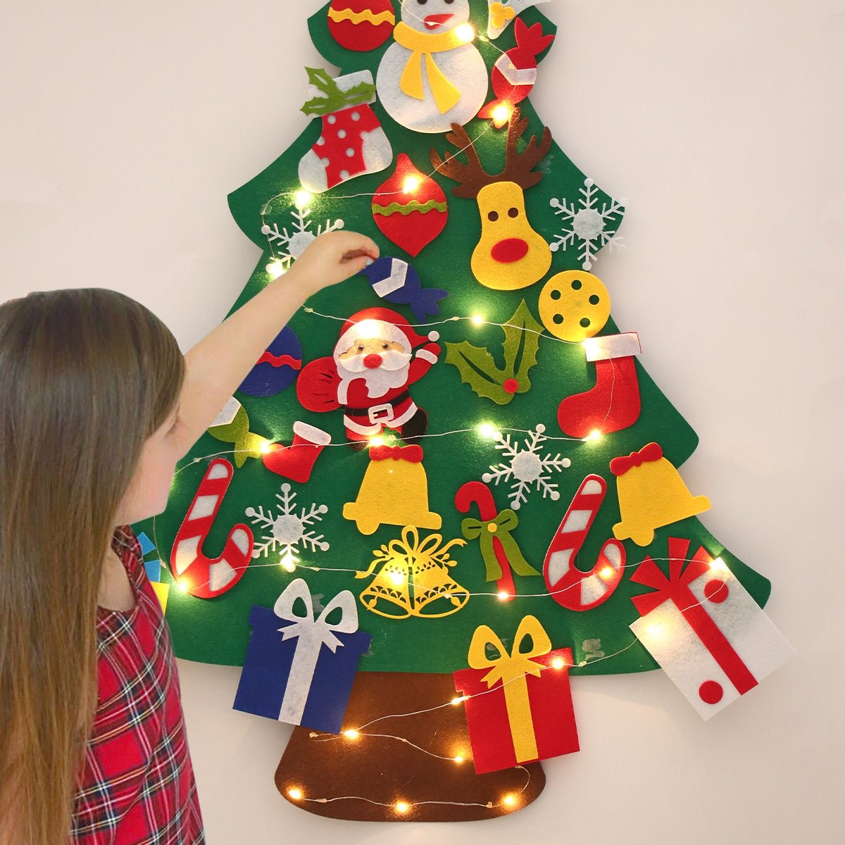 FeltFun DIY Christmas Tree - DIYative™