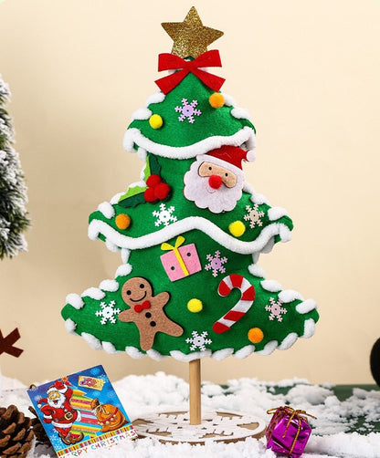 FeltFun DIY Christmas Tree - DIYative™