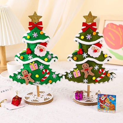 FeltFun DIY Christmas Tree - DIYative™