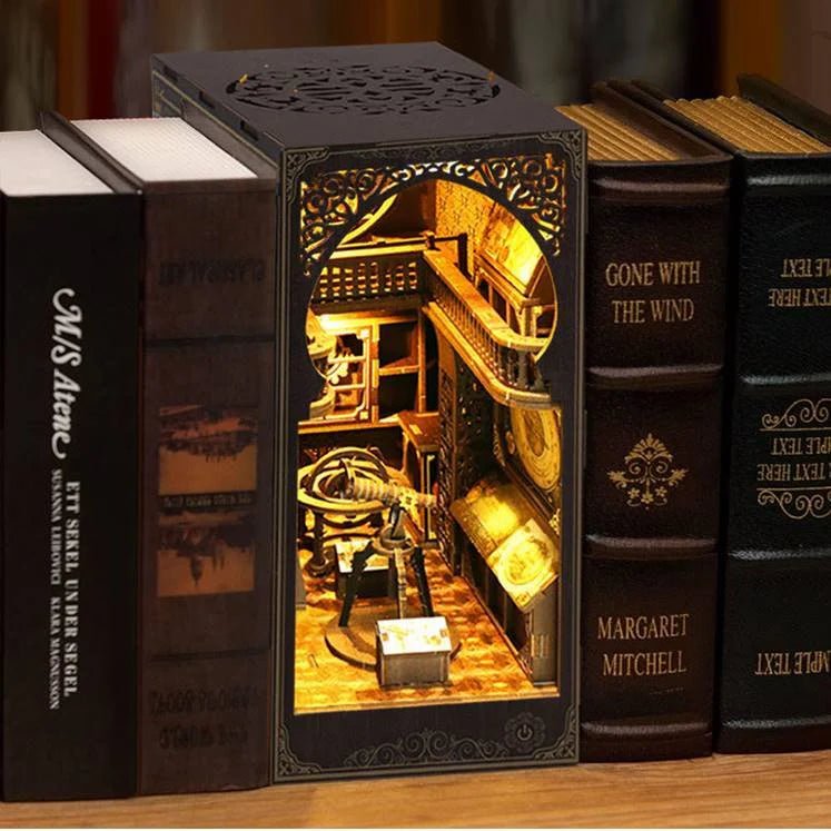 Museum of Astronomy DIY Book Nook Kit - DIYative™